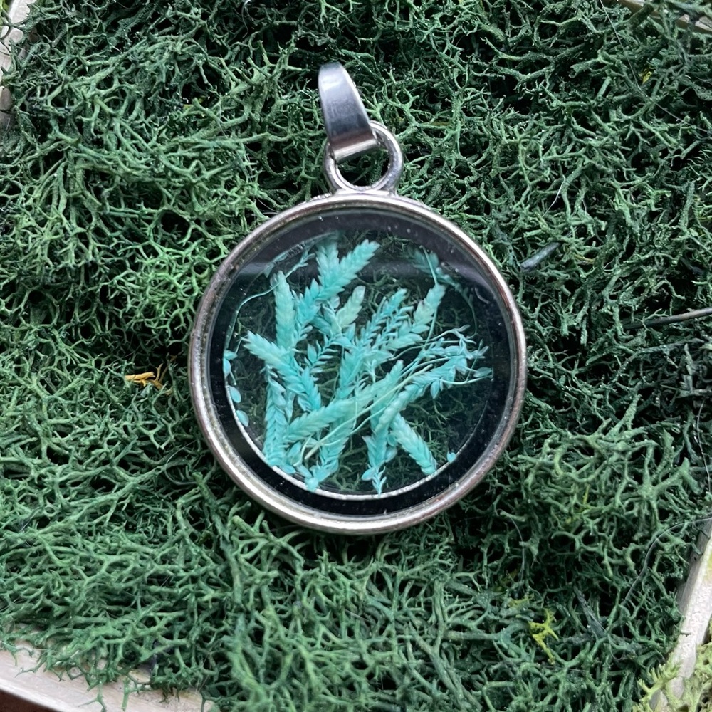 Floral Pendant